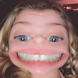 Meet your Posher, Mackenzie